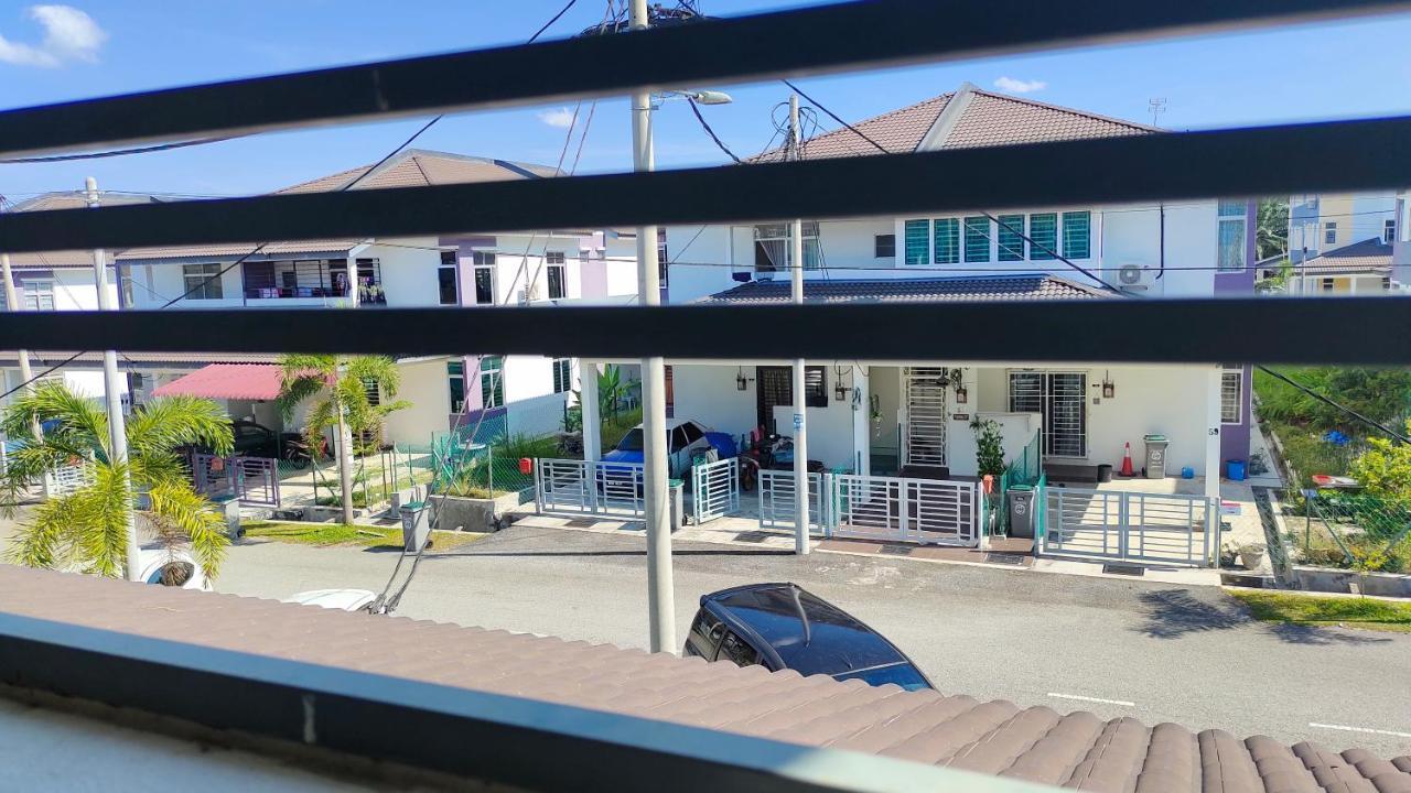 Dadide Guesthouse Alor Gajah Exterior photo